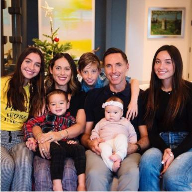 Lola Nash with her father Steve Nash, step-mother Lilla Frederick and siblings Matteo, Bella, Ruby and Luca